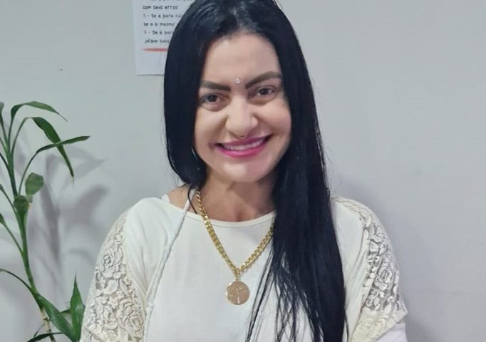Da dor à transformação: a jornada de Prem Ananda Maya em seu novo livro